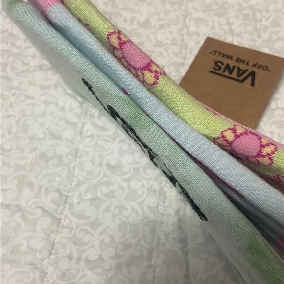 VANS  “OFF THE WALL”  No-Show Socks
BUNDLE OF THREE PAIRS - Picture 4 of 7